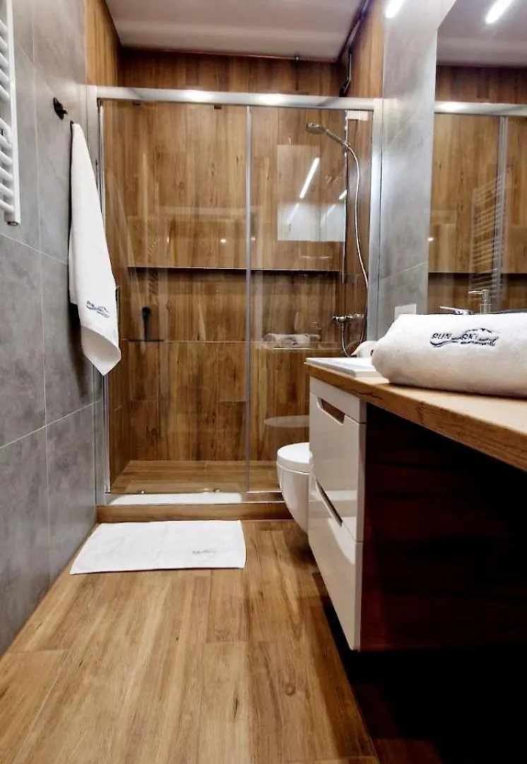 Apartamenty Sun And Ski Centrum 斯克拉斯卡波伦巴 公寓