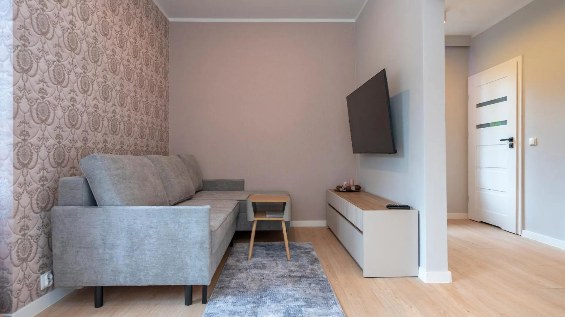 公寓 Apartamenty Sun And Ski Centrum 斯克拉斯卡波伦巴 波兰
